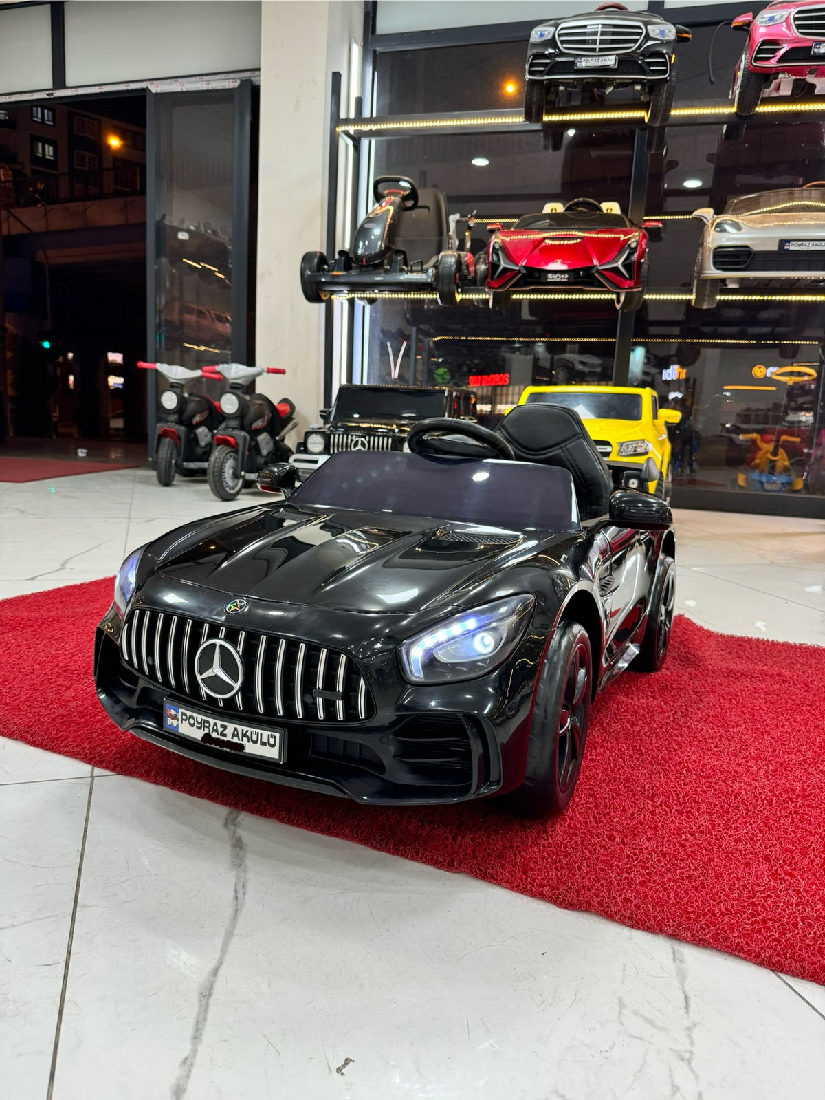 Mercedes gtr 12V akülü araba 0-6 yaş