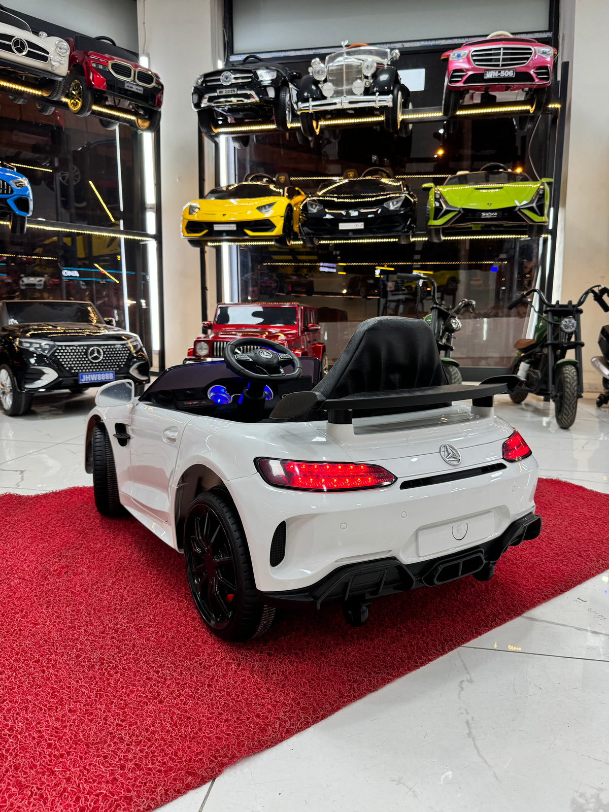 Mercedes gtr 2026 12V akülü araba 0-6 yaş