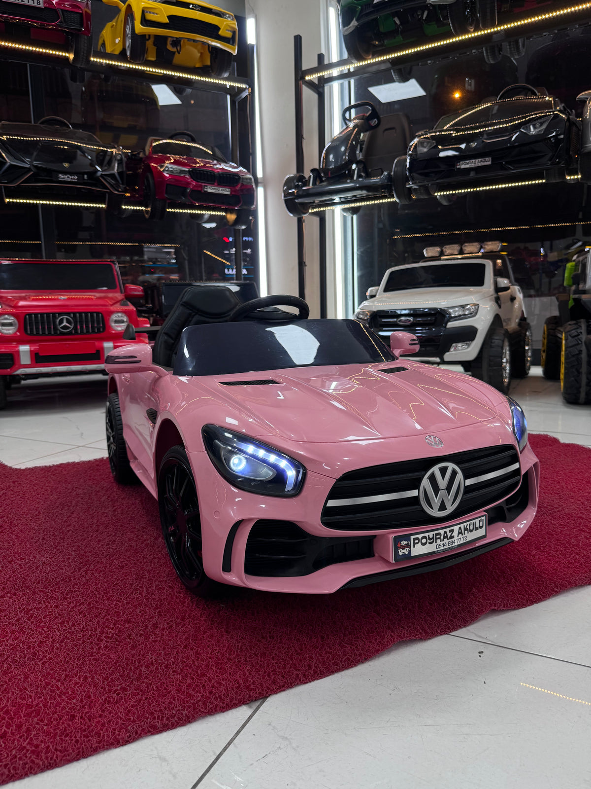 Volkswagen 12V akülü araba (0-6yaş)